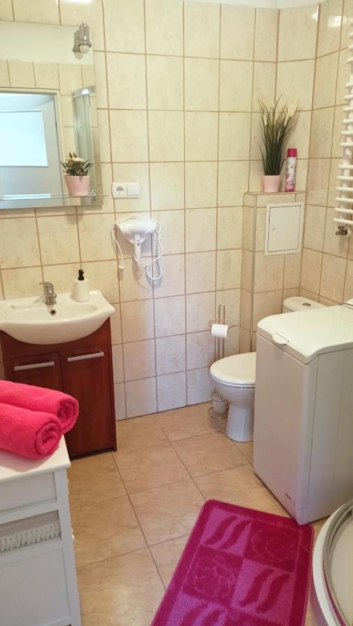 Apartament Malinowy Swietoduska 12 Lublin Exterior photo